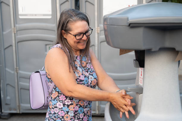 Best Portable restroom solutions  in Fairfax, IA